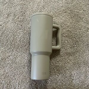 Simply modern 40 oz cup.